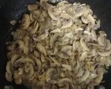 Foto del paso 4 de la receta: Solomillos de pollo en salsa
