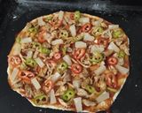 A picture of step 5 of Chicken pizza.