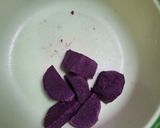 Foto langkah ke 1 dari resep Onde Onde Ubi Ungu Isi Coklat.