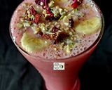 A picture of step 6 of Banana Rose Dryfruits Smoothie.