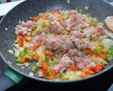 Foto del paso 3 de la receta: Mini empanadas de pollo con masa de hojaldre