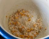 Foto del passaggio 2 della ricetta Pilaf di scorze di clementina, gambi di carciofo e julienne di iceberg