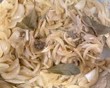 Foto del paso 3 de la receta Pechuga de pollo con cebolla
