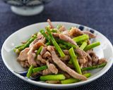 【家樂福廚房】蘆筍炒肉絲的食譜步驟2照片