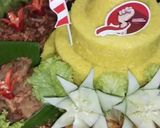 Foto langkah ke 9 dari resep Nasi kuning tumpeng Merdeka.