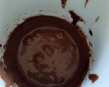 Gambar langkah 2 resipi Dalgona Chocolate Hazelnut.