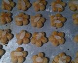 Foto langkah ke 5 dari resep 1 adonan untuk 7 macam cookies.
