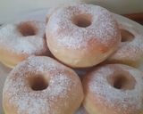 Foto langkah ke 10 dari resep Donat Buttermilk.
