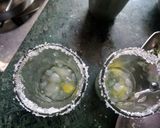 A picture of step 3 of Virgin mojito mocktails.