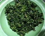 Foto langkah ke 1 dari resep Tumis Daun Singkong.