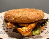 A picture of step 8 of Caramelised pan fried halloumi bagel.