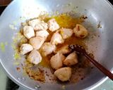 Gambar langkah 8 resipi Nasi Pilau Ayam.