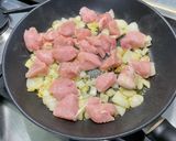 Une image de l'étape 7 de Poulet au curry,gingembre et amandes.