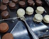 Foto del paso 7 de la receta: Bocaditos de dulce de leche 🤩☕