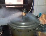 A picture of step 7 of Kesari pulao.