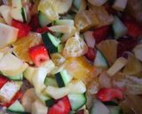 صورة لخطوة 1 من وصفة سلطة 🥗الفواكه🍌🍓🥒 بدانون او الحامض 🍋صحية 💪