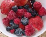 Berry mango oat smoothie