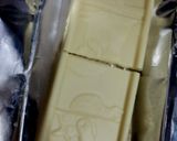 A picture of step 1 of Milkybar milk shake.