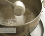 A picture of step 7 of Cherry Blossoms and Matcha ''MIZU-YOKAN'' (White Bean Jelly).
