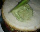 A picture of step 5 of Green chicken sandwich cake.