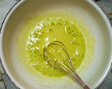 Foto langkah ke 2 dari resep Pandan Chiffon Cake.