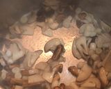 Hình bước làm 1 của món Canh Rau Tần Ô Nấu Nấm