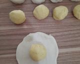 Foto langkah ke 2 dari resep 31. Curry Puff / Karipap / Pastel Keong.