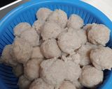 Foto langkah ke 2 dari resep Baso babi kuah pedas.