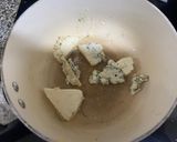 Foto del paso 5 de la receta: Setas con picadillo, salsa Cabrales y patatas