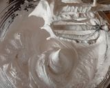 Фото кроку 4 до Печенье розочки с белковым кремом на творожном тесте.