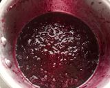 A picture of step 2 of Black currant ice cream.