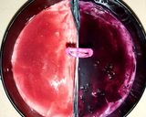 A picture of step 9 of Double berry cheesecake (raspberry+blueberry).