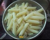 A picture of step 2 of Creamy Peri Peri Veg Masala Pasta.