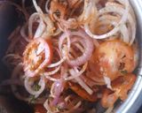 लच्छेदार प्याज़ सलाद (lachedar pyaz salad recipe in Hindi) रेसिपी चरण 3 फोटो