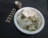 A picture of step 7 of Sandwhich dhokla.