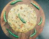 A picture of step 6 of Methi paratha.