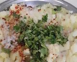 A picture of step 2 of Bata vada.