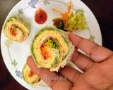 A picture of step 5 of Pinwheel sandwitches/Tricolour Sandwiches.