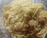 Foto del paso 6 de la receta: Espaguetis con gambas y nata!