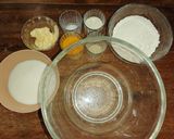A picture of step 5 of Chocolate and Vanilla Conchas.