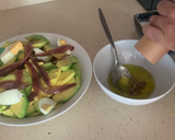 Foto del paso 4 de la receta: Ensalada de aguacate, tomate, pepino y anchoas