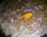 Foto langkah ke 3 dari resep Bawang Merah Goreng Anti Mlempem.