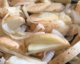 Foto del paso 5 de la receta: Bistec en salsa verde con papas y nopales