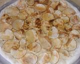 A picture of step 2 of Potato pizza.