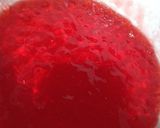 Foto del paso 5 de la receta: Postre de gelatina 🍓 y pionono👌😋