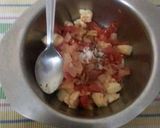 A picture of step 2 of Paneer roti roll.