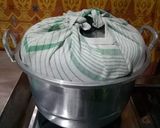 Foto langkah ke 6 dari resep Brownies kukus mekar anti gagal Ny Liem.