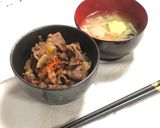 A picture of step 5 of Japanese Beef with Rice.