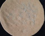 A picture of step 4 of Aloo paratha.