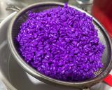 Hình bước làm 4 của món Xôi lá cẩm thổi bằng nồi cơm điện